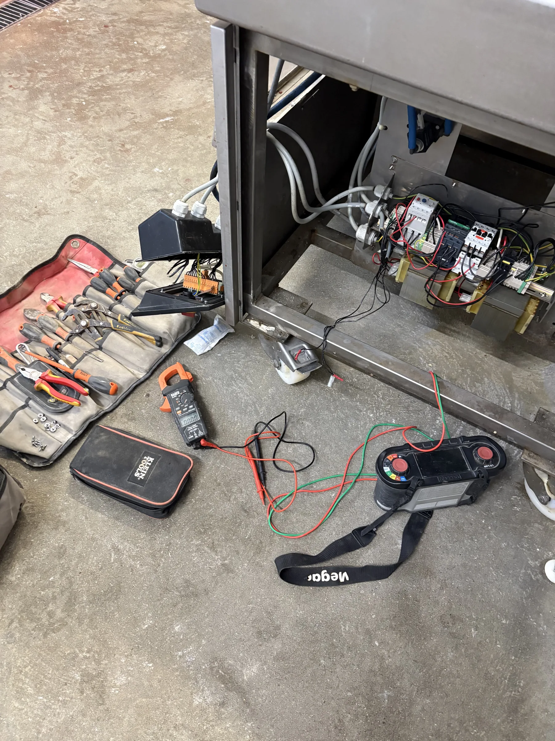 Maintenance & Fault Finding